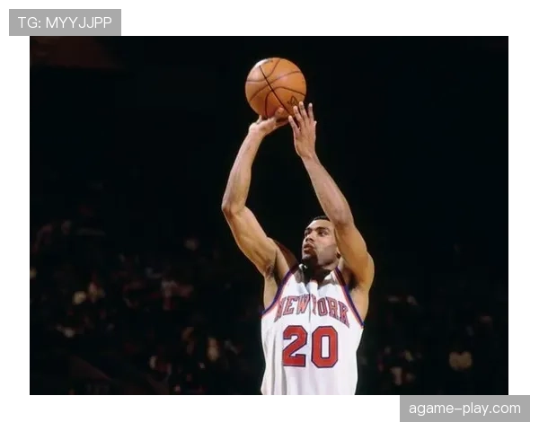 克里斯·韦伯挡拆中投效率优于科比，拉开进攻空间提升球队节奏