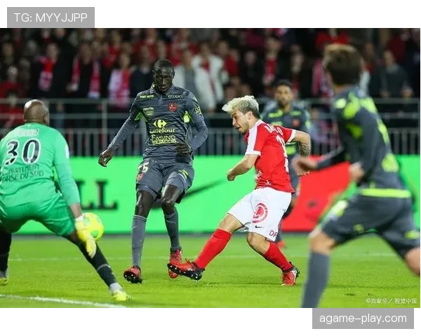 多特蒙德争冠能力是否被高估，劲旅表象下稳定性面临考验