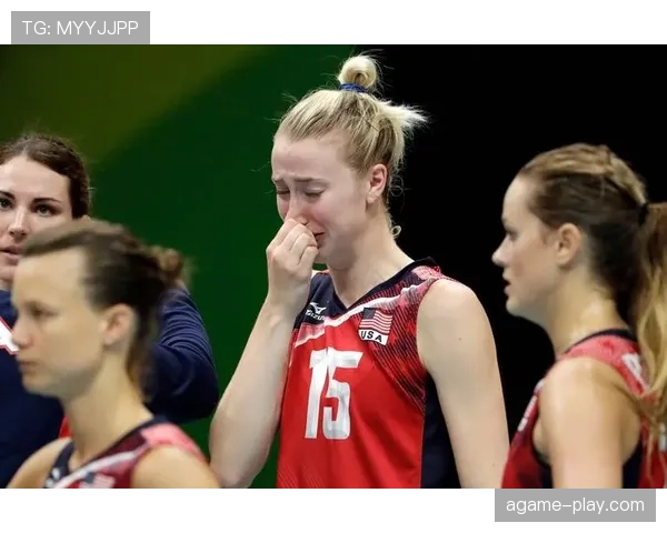 安德烈·伊戈达拉利用挡拆防守制造错位显著提升关键防守效率